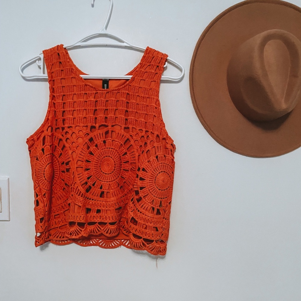 Sz M: Design lab cropped tank top